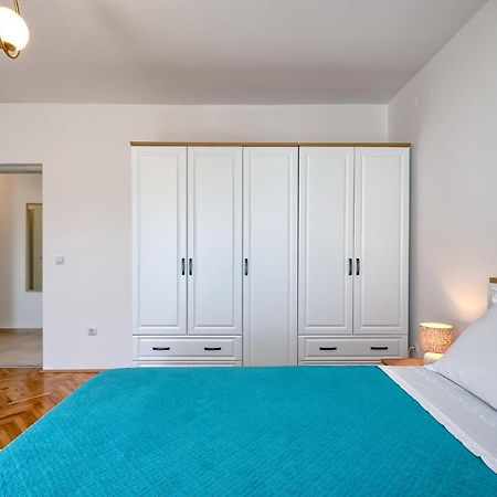 Apartman Ivan Pula Exterior foto